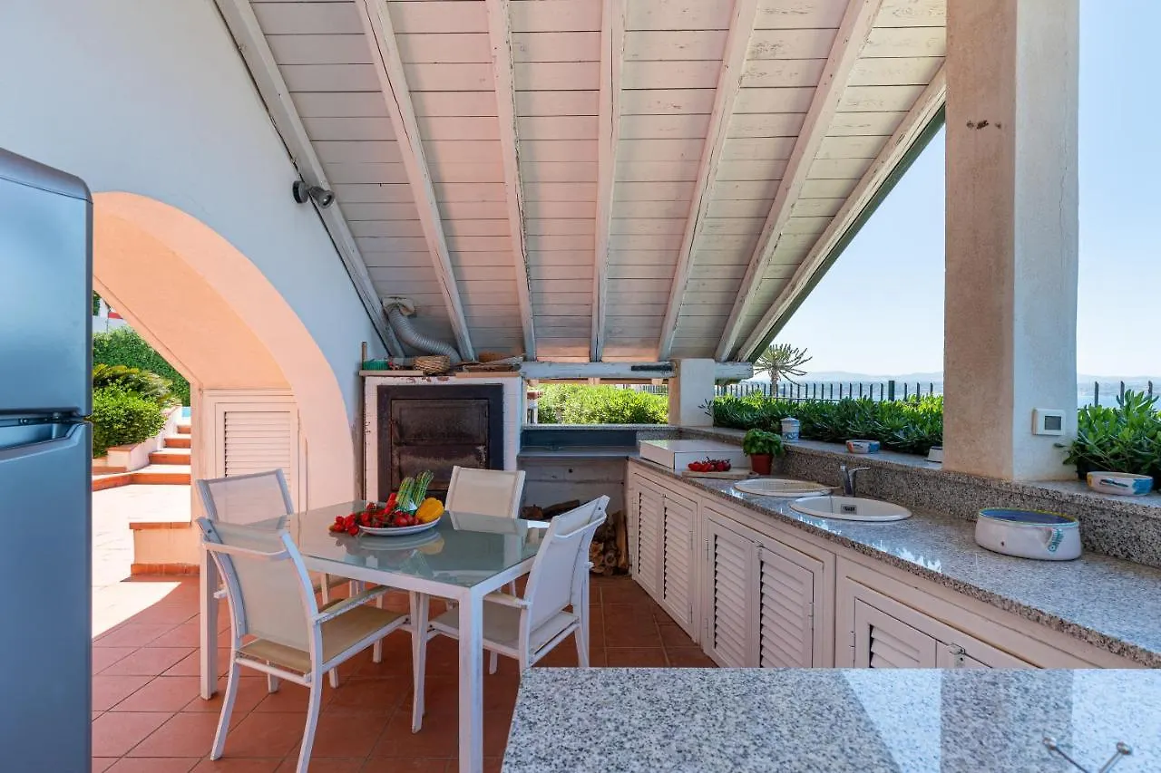 Splendida Villa Con Vista Mozzafiato E Piscina تيراسيني