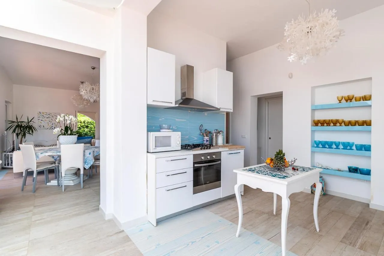 Splendida Villa Con Vista Mozzafiato E Piscina تيراسيني 0*,